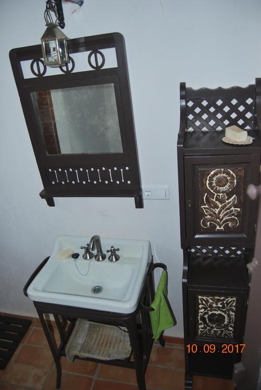 Casa Rural Ecologica Huerta Del Pirata Fuente de Cantos Bagian luar foto