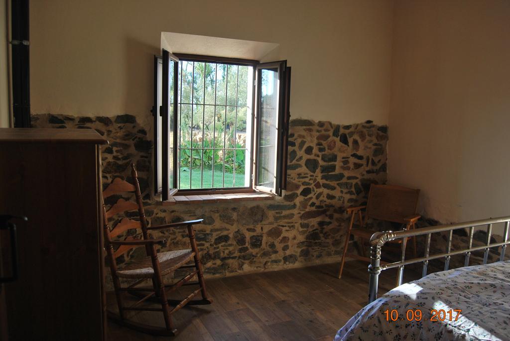 Casa Rural Ecologica Huerta Del Pirata Fuente de Cantos Bagian luar foto