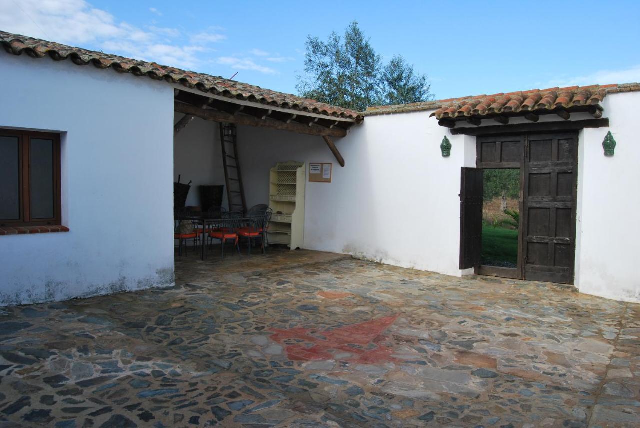 Casa Rural Ecologica Huerta Del Pirata Fuente de Cantos Bagian luar foto